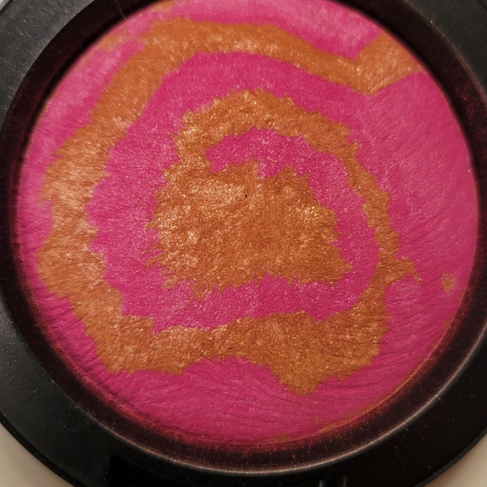 MAC Cosmetics Pink and Gold Swirl Blush